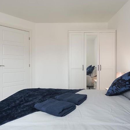 Two Bedroom Apartment - Milton Keynes By Aryas Properties Broughton  Ngoại thất bức ảnh