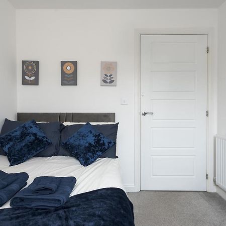 Two Bedroom Apartment - Milton Keynes By Aryas Properties Broughton  Ngoại thất bức ảnh